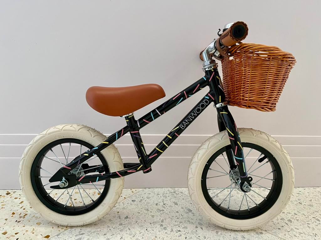 Supertof loopfietsje Banwood zwart met mandje, Kinderen en Baby's, Ophalen, Gebruikt, Loopfiets