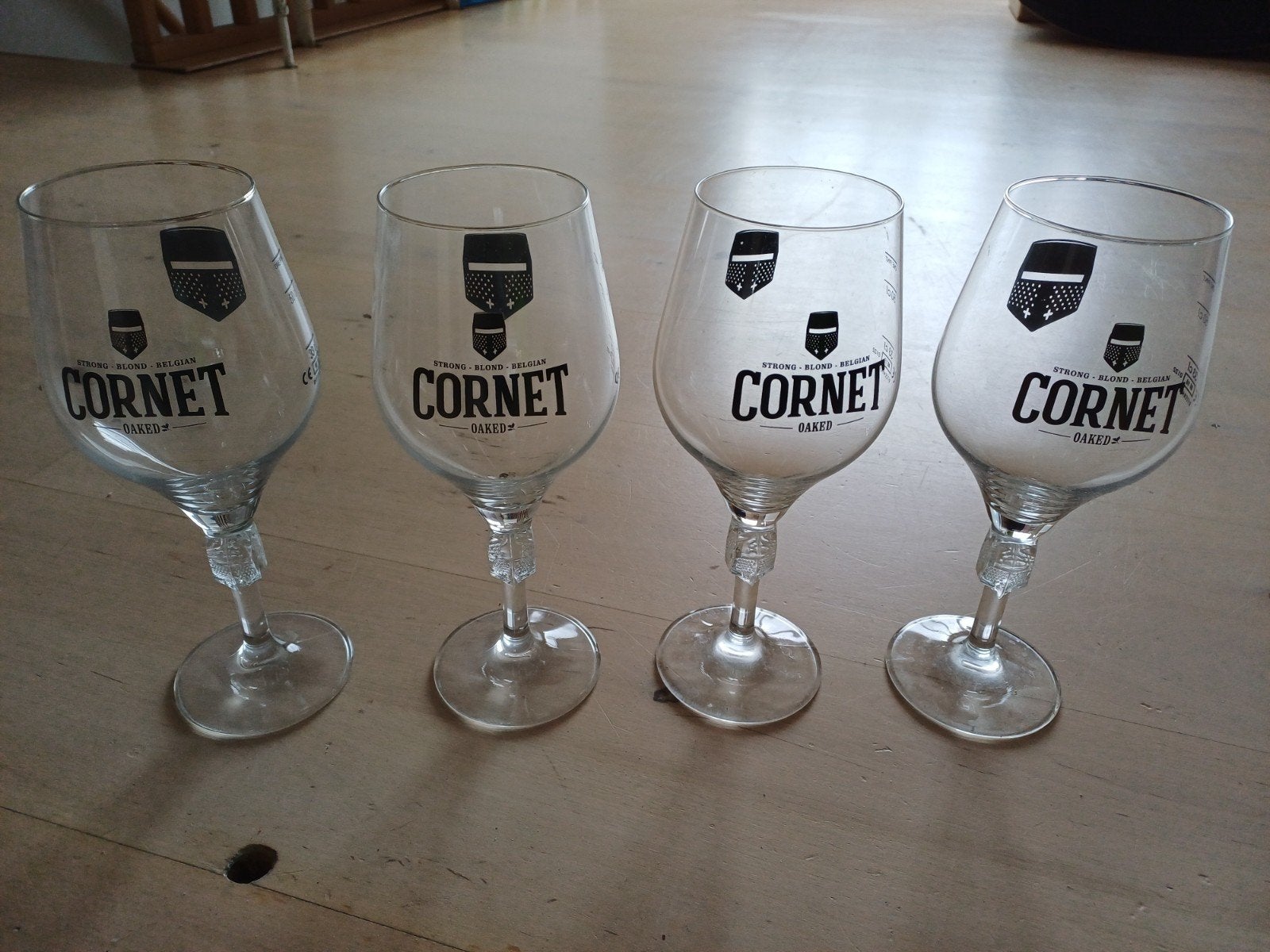 lot 4 verres à bière Cornet neufs, Enlèvement