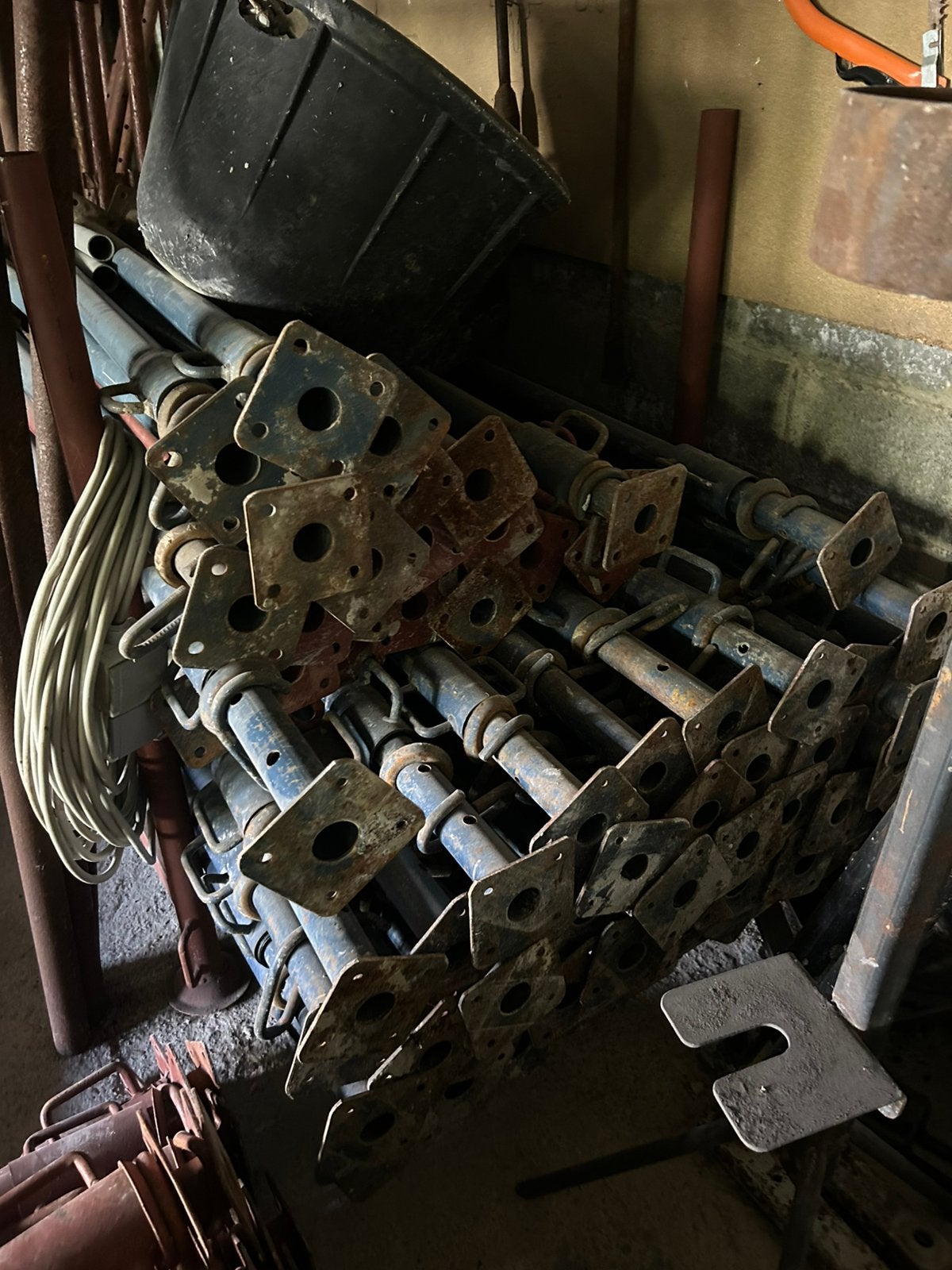 Étançons à vendre avec un Rack, Enlèvement, Utilisé