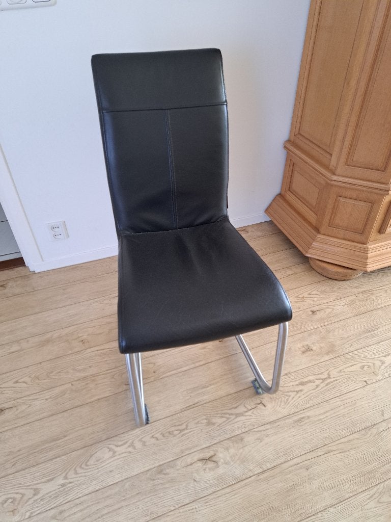 zes stoelen, Maison & Meubles, Chaises, Comme neuf, Enlèvement, Cinq, Six Chaises ou plus, Cuir