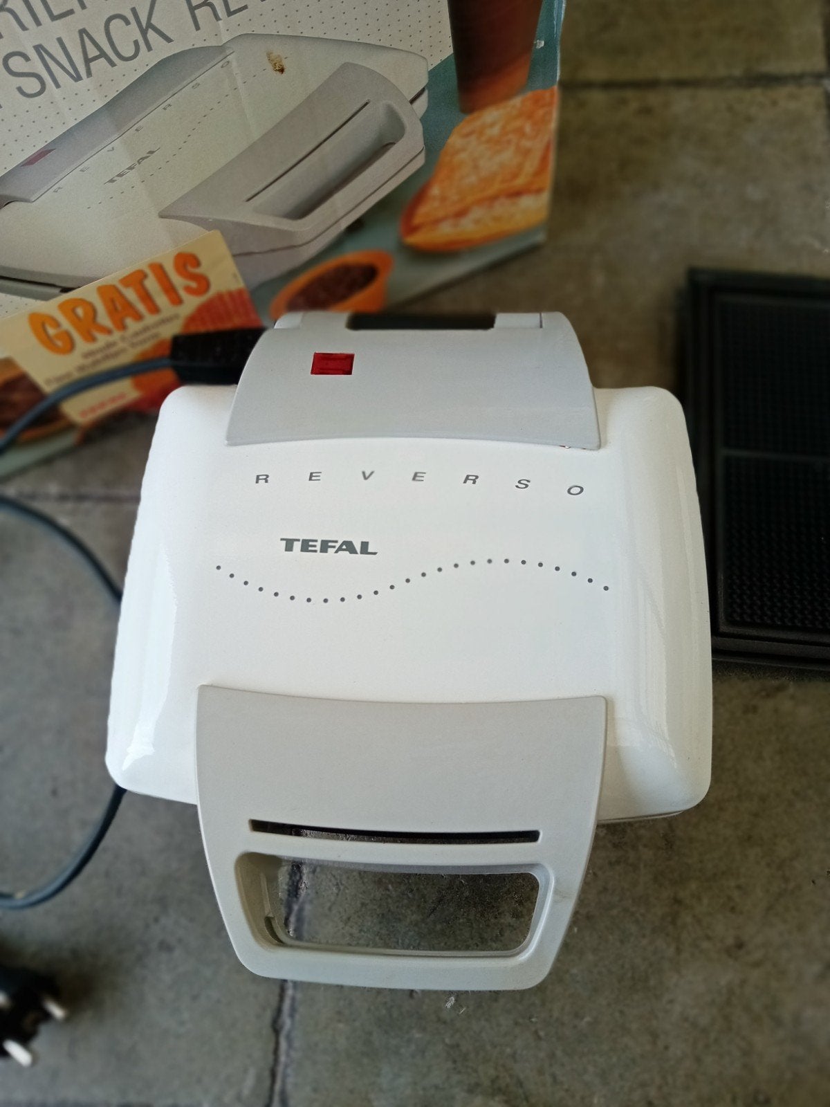 2 wafelijzers van Tefal en croc air, Elektronische apparatuur