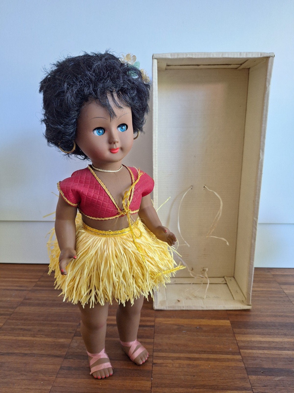 2 prachtige vintage poppen, 50 cm,  hawaïaanse stijl, Enlèvement ou Envoi, Poupée
