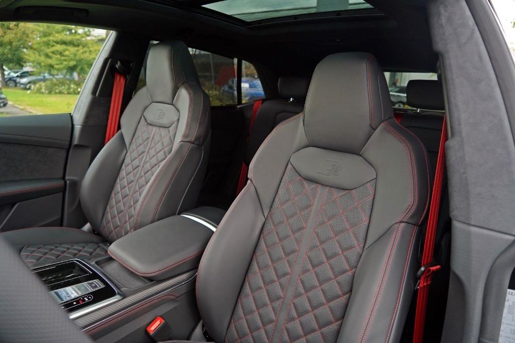 NEW PLUG IN RS-EDITION MEGA VOL PANO/4WS/HEAD/B&O/23/BLACK+, Auto's, Automaat, Q8, Zwart, Leder