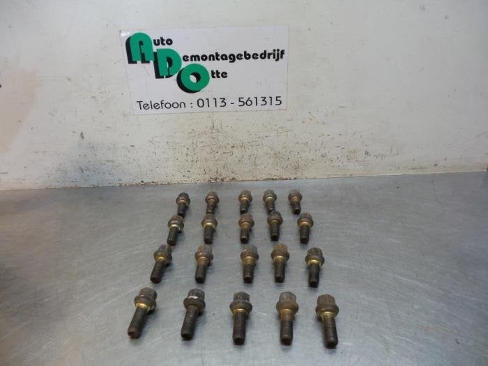 Wielbouten set van een Mercedes 207 - 410, Gebruikt, -, Ophalen of Verzenden, -
