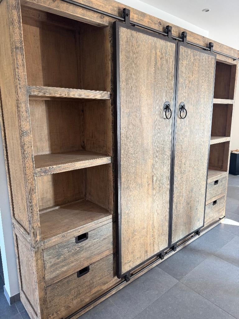 meuble en bois massif, Ophalen
