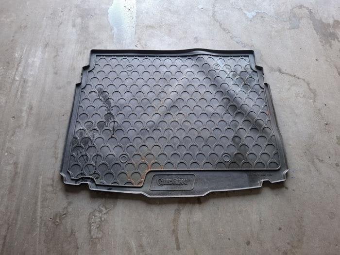 Coffre tapis d'un Volkswagen T-Roc, Volkswagen, -, 3 mois de garantie, Utilisé