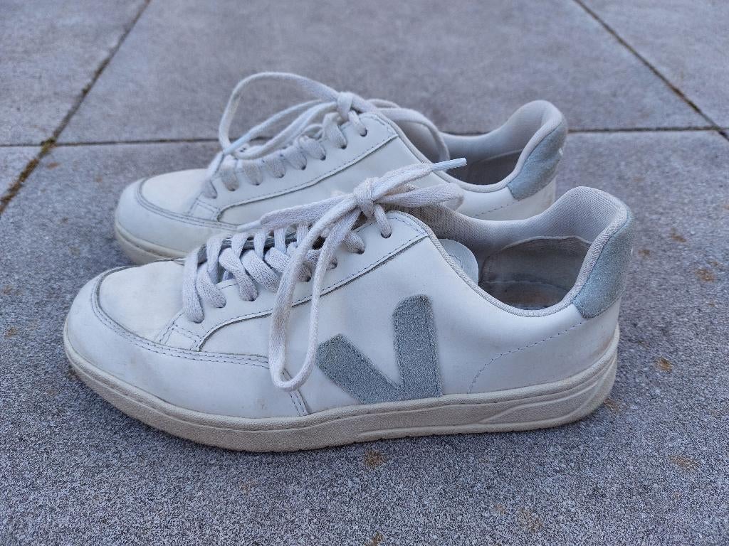 Veja schoenen maat 39 weinig gedragen, Kleding | Dames, Schoenen, Wit, Veja, Ophalen of Verzenden, Sneakers