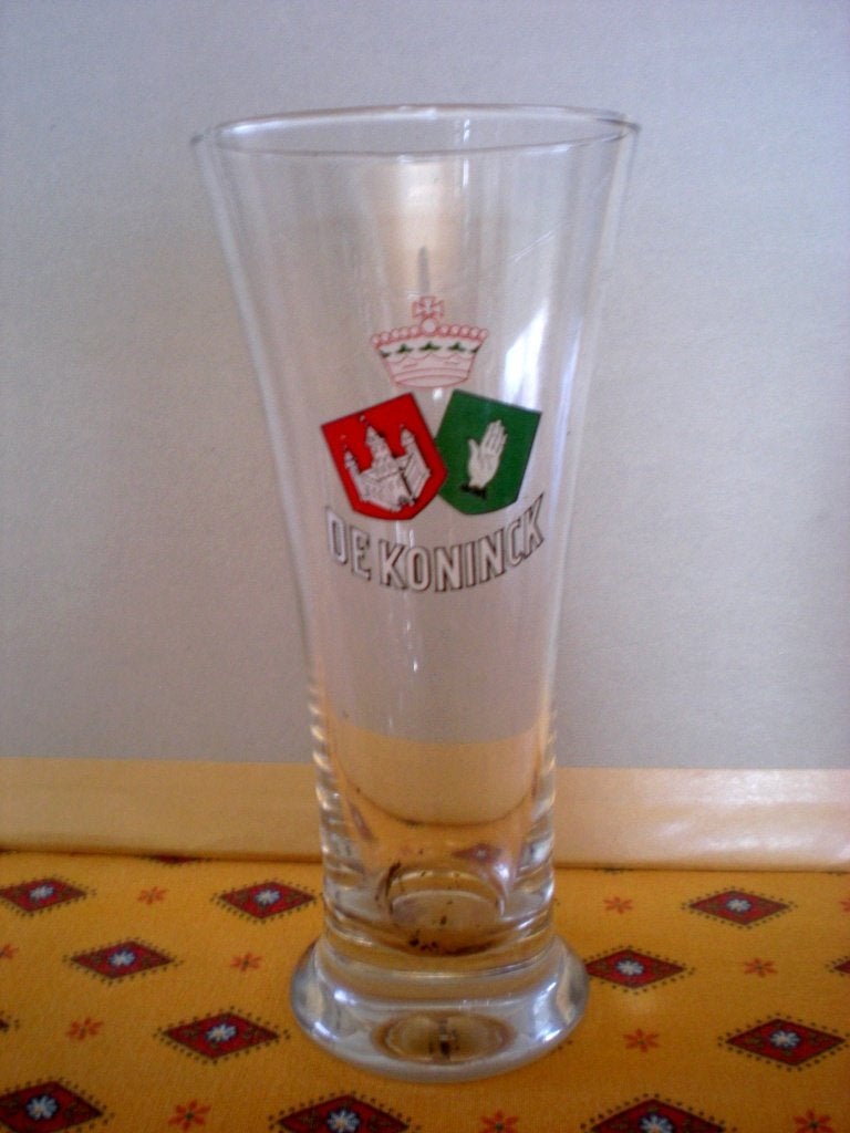 DE KONINCK   flûte, Enlèvement ou Envoi, Comme neuf, Verre ou Verres, De Koninck