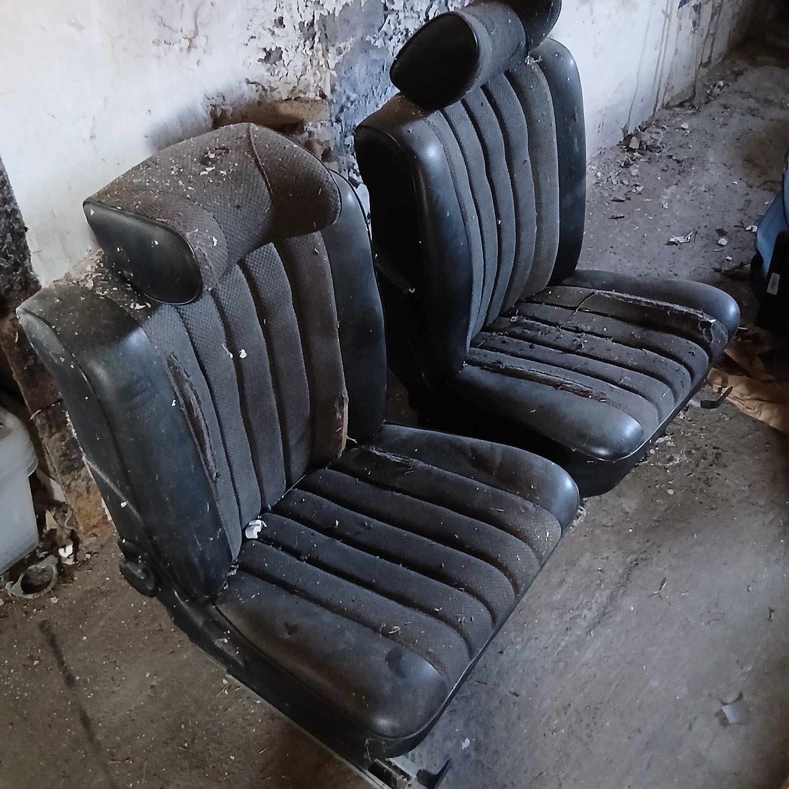 Mercedes /8 w114 w115 voorstoelen, Ophalen