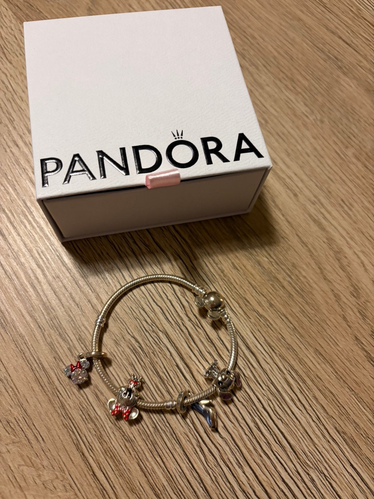 Pandora disney, Ophalen, Overige materialen, Pandora, Zo goed als nieuw