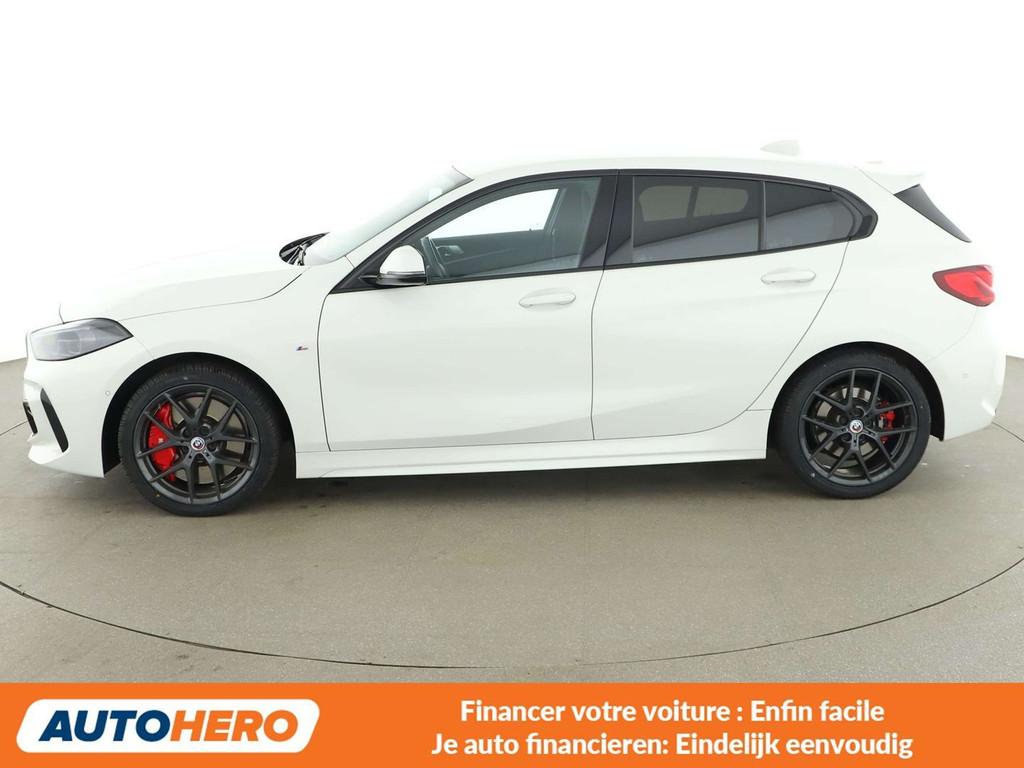 BMW 1 Serie 118 118d M Sport (bj 2022, automaat), 1 Reeks, 1505 kg, Alcantara, Wit