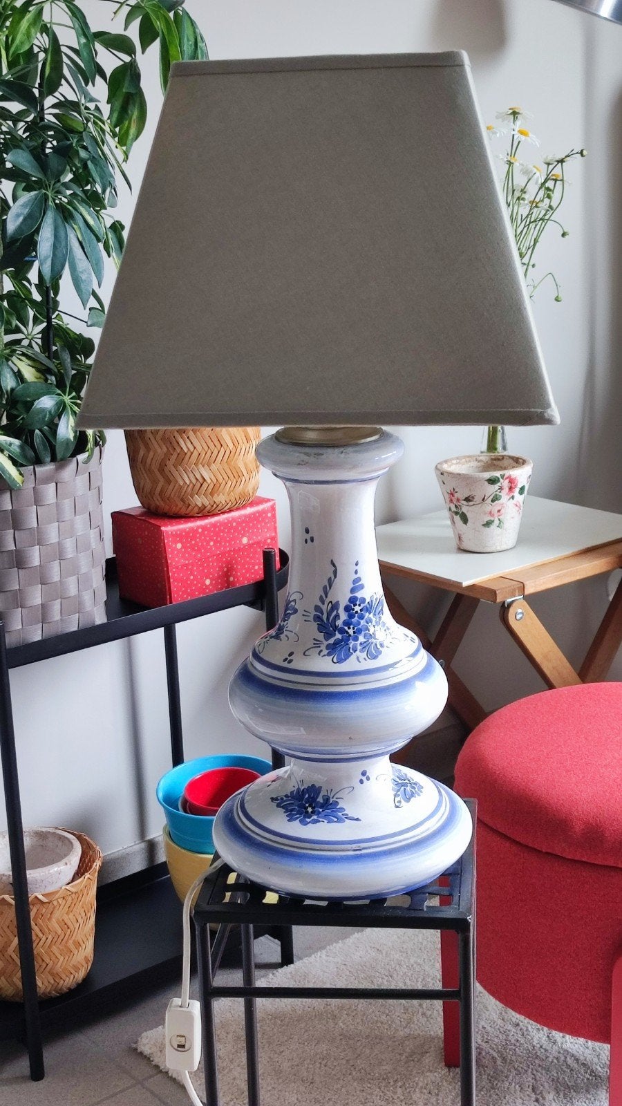 Tafellamp met decoratieve porseleinen voet, Ophalen