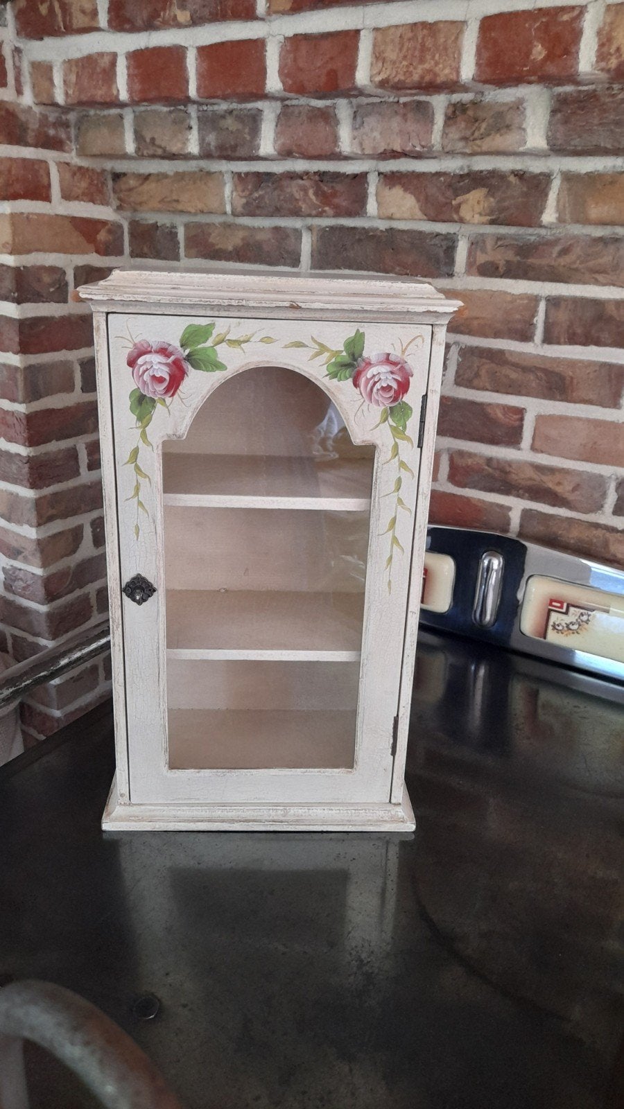leuk brocante staan of hang kastje met ecru met geschilderde, Huis en Inrichting, Ophalen of Verzenden