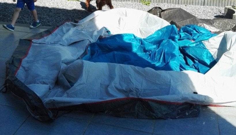 Kampeertent voor 4 pers., Caravans en Kamperen, Ophalen, Zo goed als nieuw, Tot en met 4