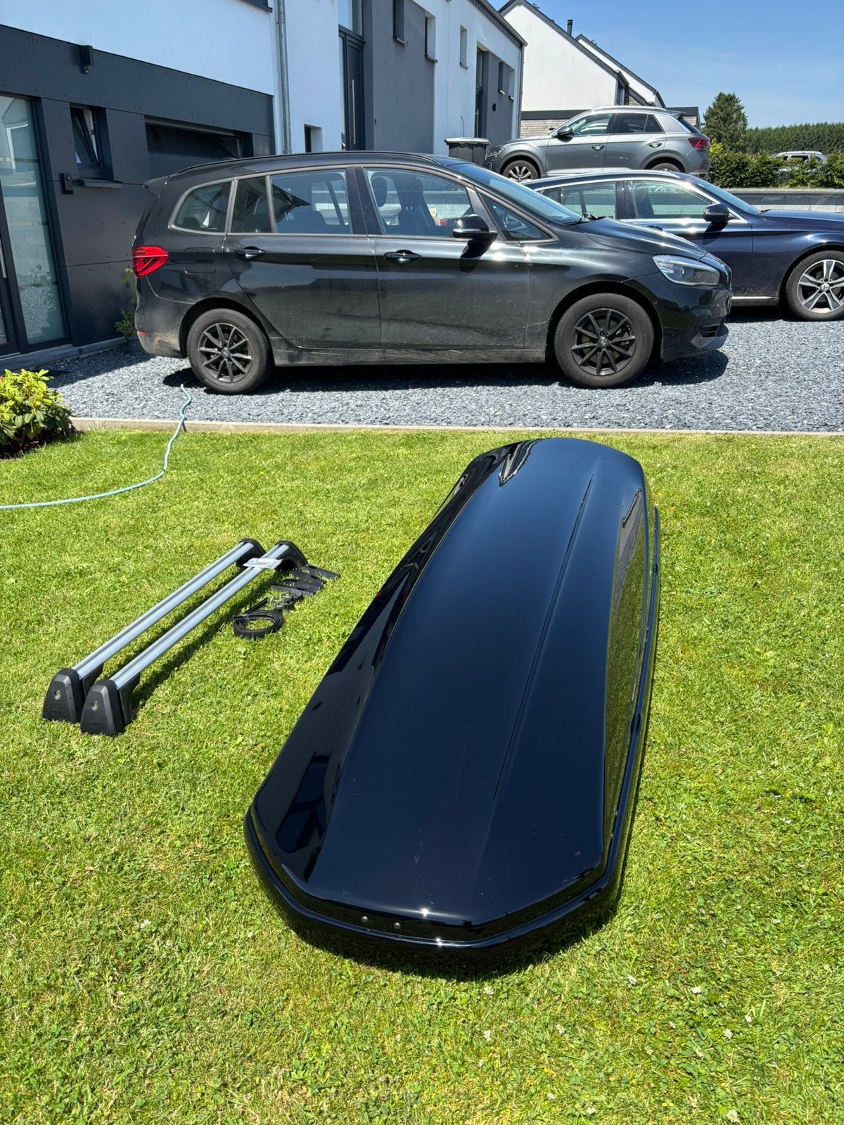 Coffre se toit + barres de toit bmw série 2, Autos : Divers, Coffres de toit, Enlèvement, Comme neuf