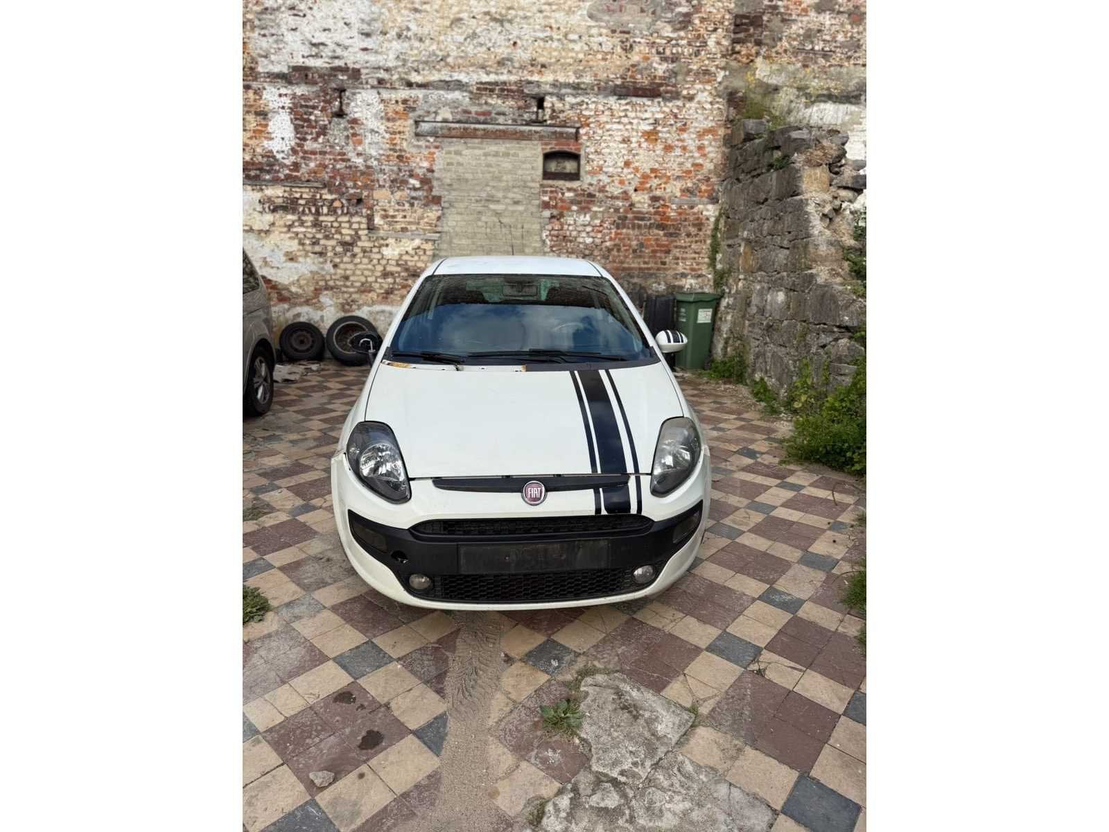 Fiat - 2010 - Punto - Voiture, Autos, Achat, Entreprise, Autre carrosserie, Diesel