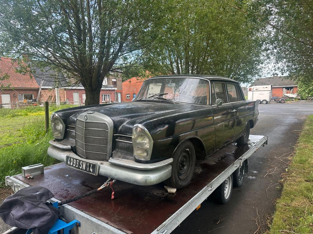 W111 220sb, Auto's, Mercedes-Benz, Zwart, Leder, Overige kleuren, 5 deurs