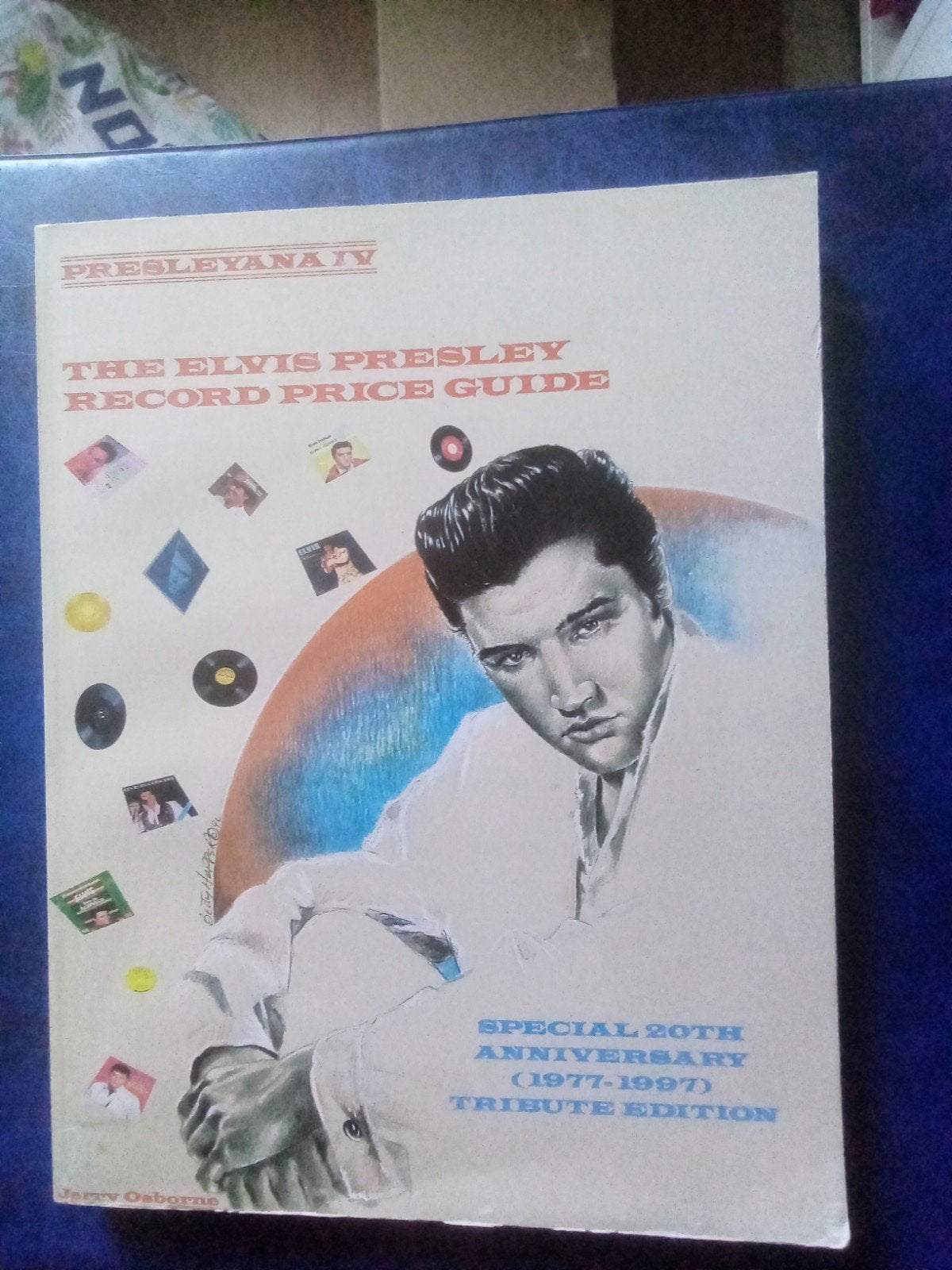 Boek  Elvis Presley met foto's &prijzen van al zijn platen, Ophalen of Verzenden