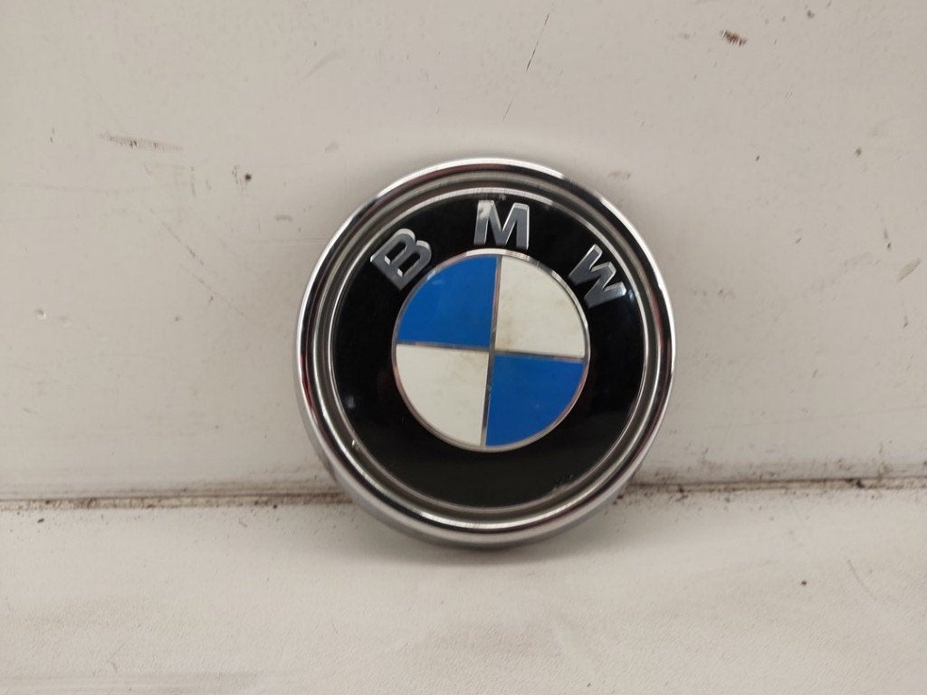 EMBLEEM BMW 3 serie Gran Turismo (F34) (|51147301062|), Gebruikt, BMW, Petuelring 130
80809  München, DE, Bayerische Motoren Werke AG