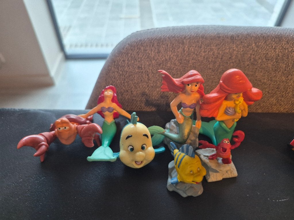 Disney figuurtjes kleine zeemeermin, Ophalen of Verzenden, Pocahontas of Kl. Zeemeermin, Zo goed als nieuw, Beeldje of Figuurtje