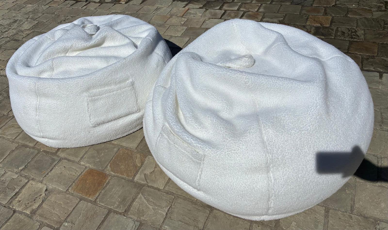 2 poufs en peluche, Maison & Meubles, Sièges-poires, Enlèvement, Comme neuf