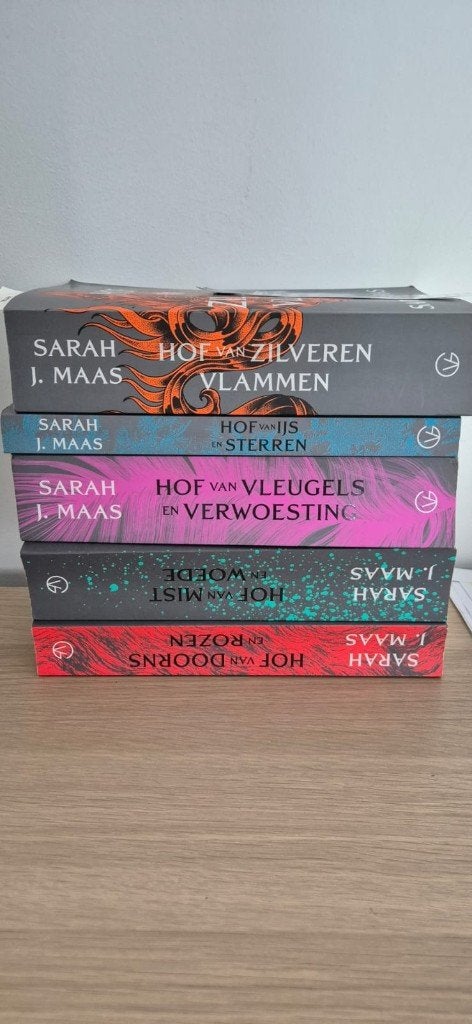 Hof van Doorns en Rozen (hele serie)-Sarah J.Maas (Dutch), Boeken, Ophalen, Zo goed als nieuw, Sarah J Maas