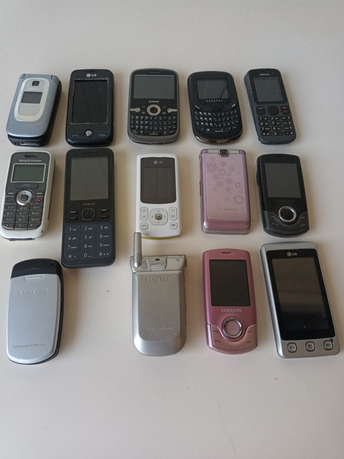 Partij oude gsm´s. 14 stuks, Télécoms, Enlèvement ou Envoi, ###, ###, ###