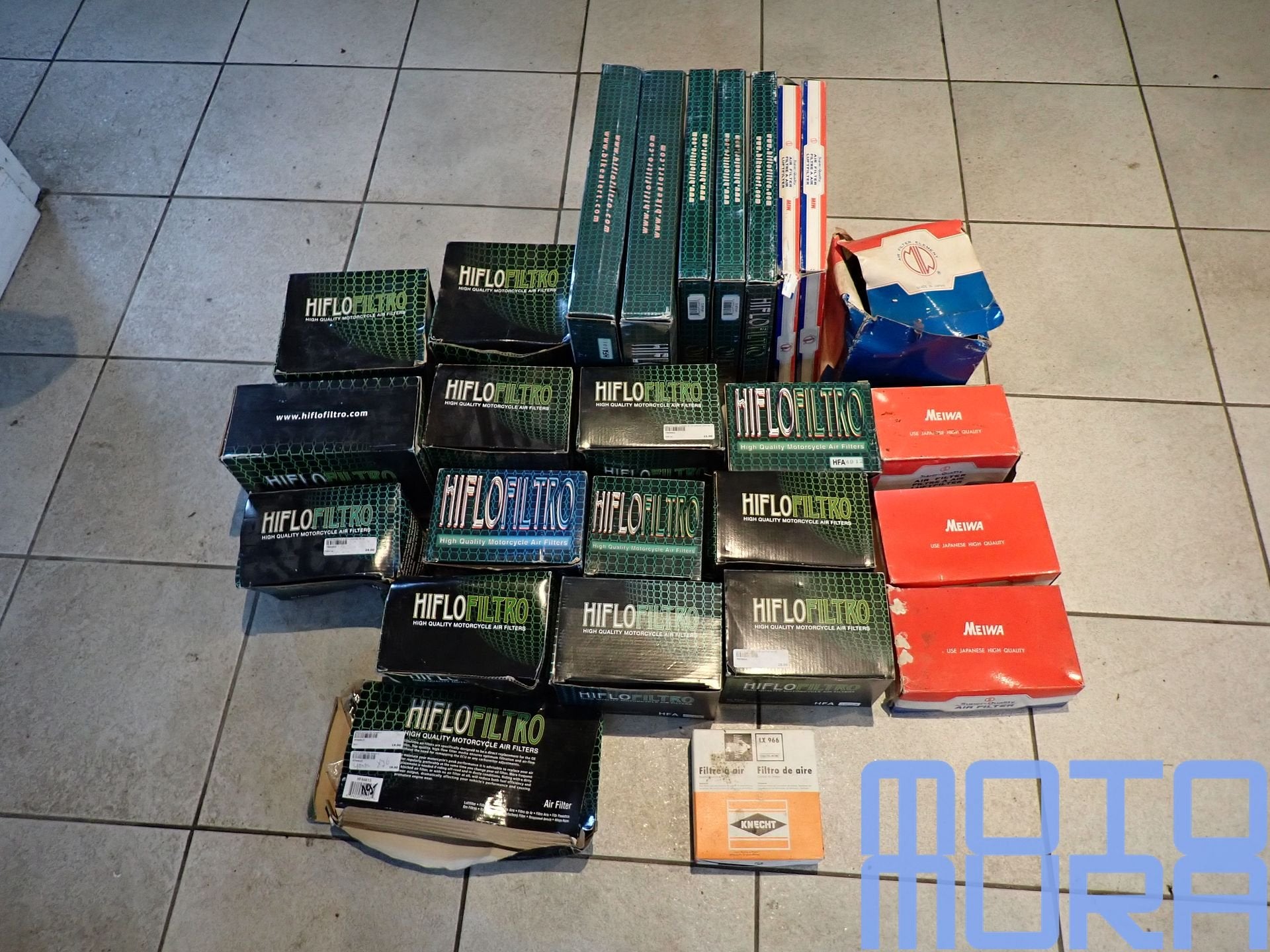 Partij luchtfilters Hiflo Meiwa Suzuki Yamaha Honda 26 stuks, Motoren, -, -, Nieuw, Ophalen of Verzenden