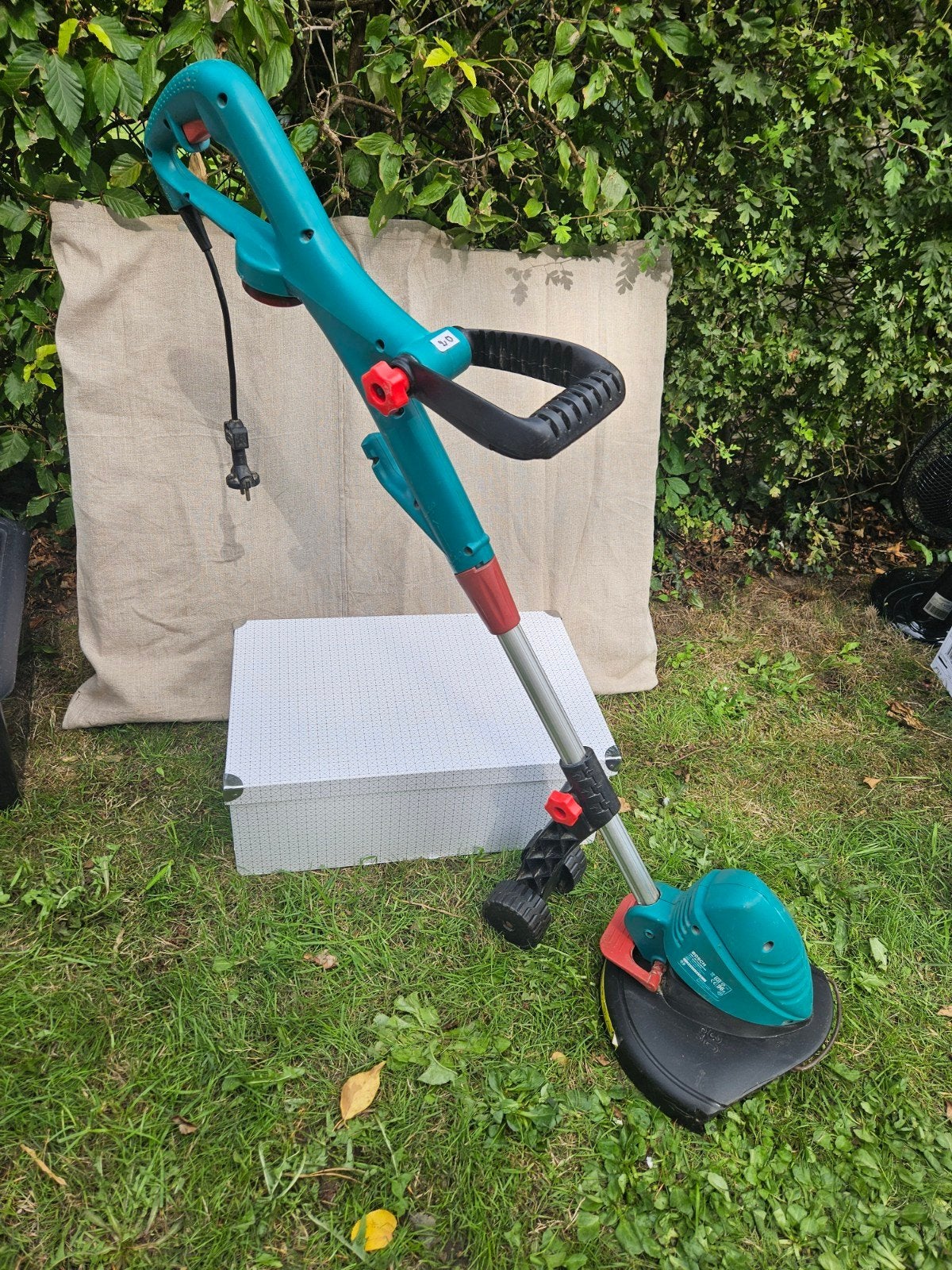 Coupe-bordures Bosch Combitrim, Jardin & Terrasse, Électrique, 30 à 50 cm, Enlèvement, Utilisé