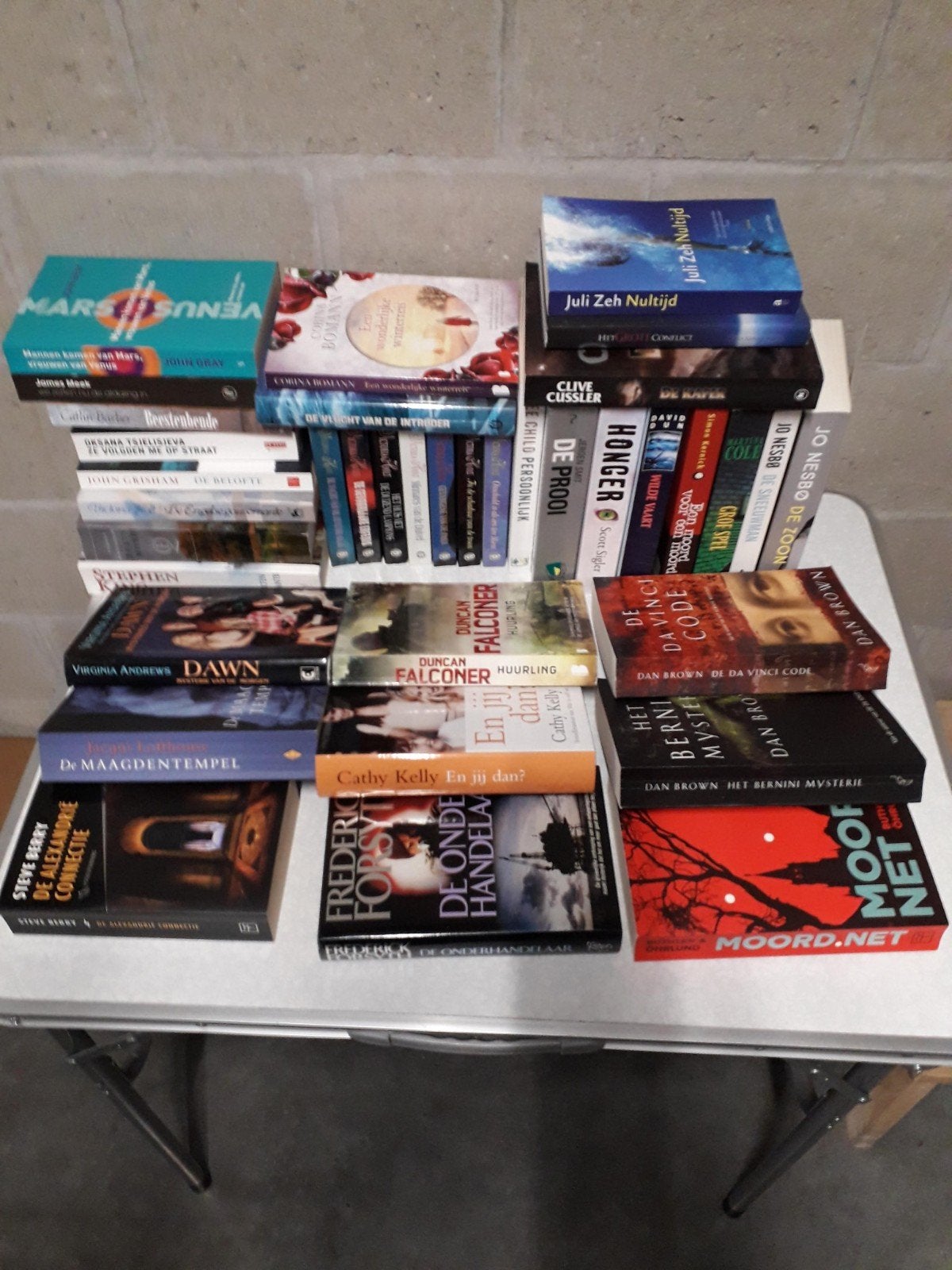 Doos vol boeken Roman's en Thrillers, Boeken, Ophalen, Zo goed als nieuw, Overige