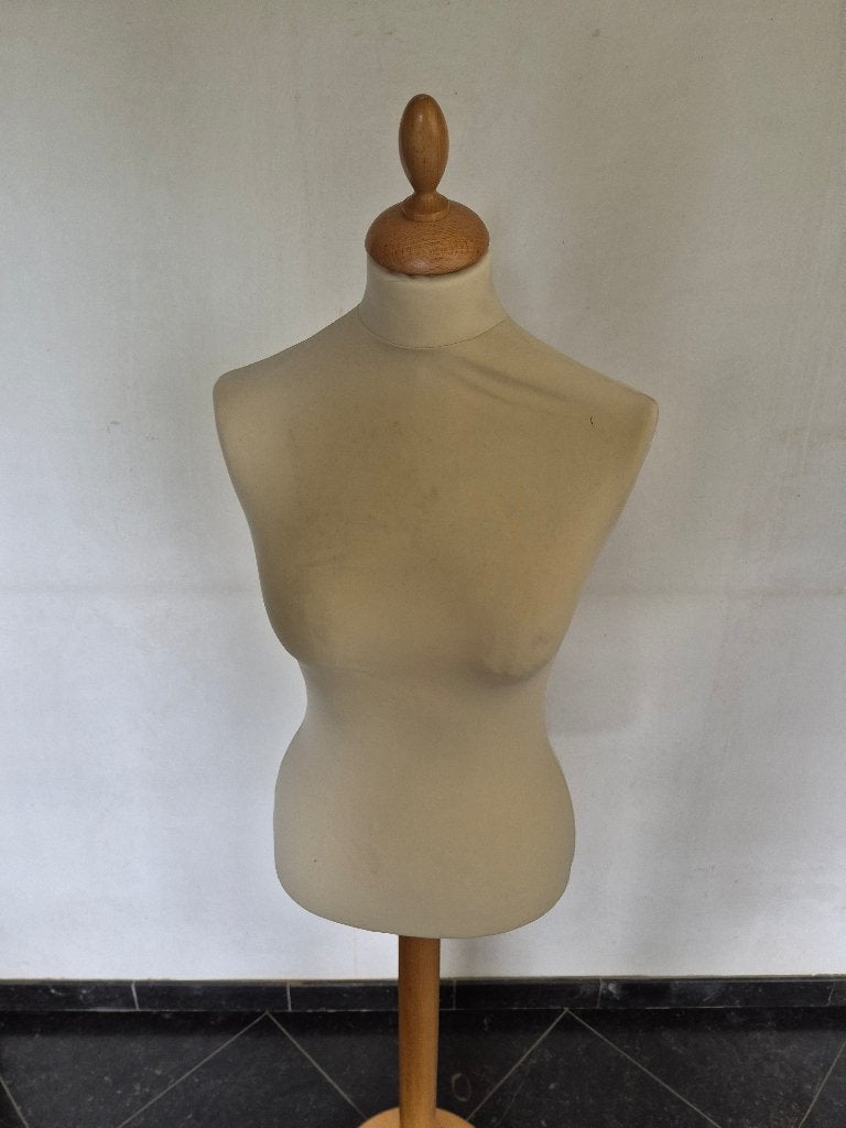 Mannequin, Ophalen, Zo goed als nieuw, Paspop