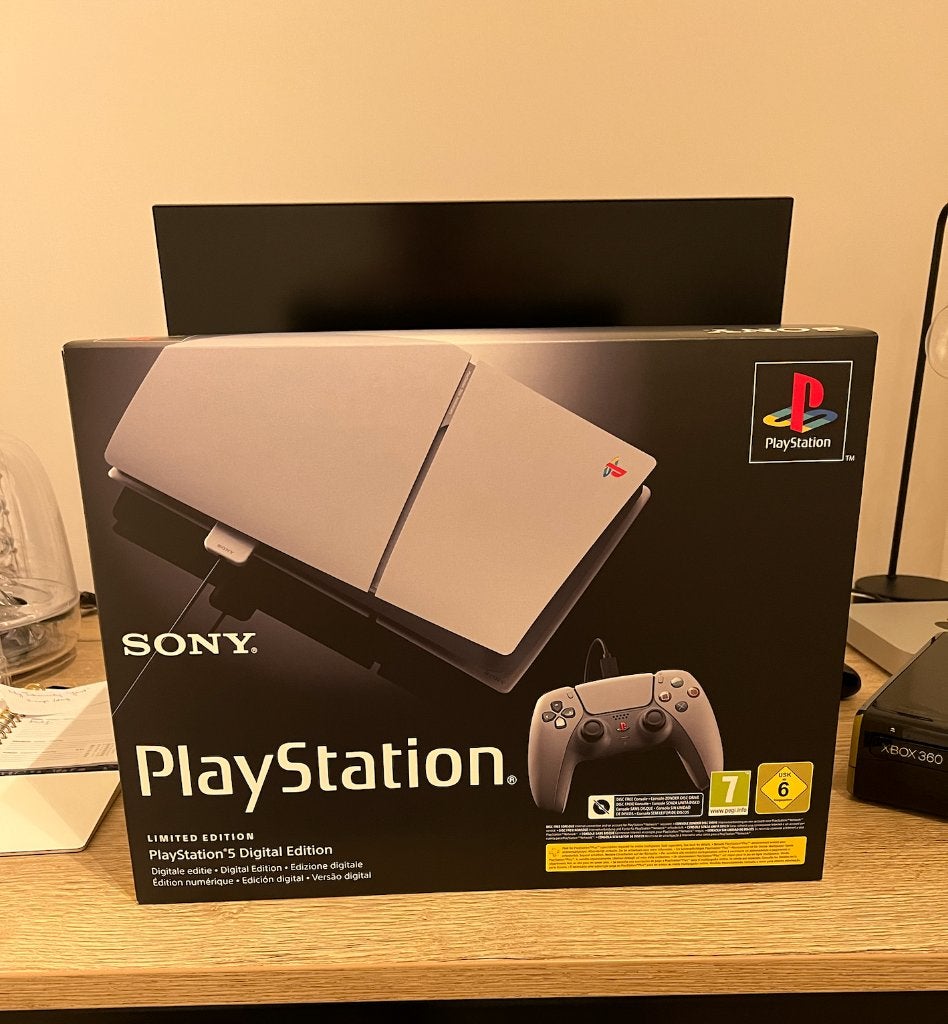 PS5 Limited Edition 30th anniversary SEALED 1Tb, Games en Spelcomputers, Ophalen of Verzenden, Nieuw, Playstation 5 Digital