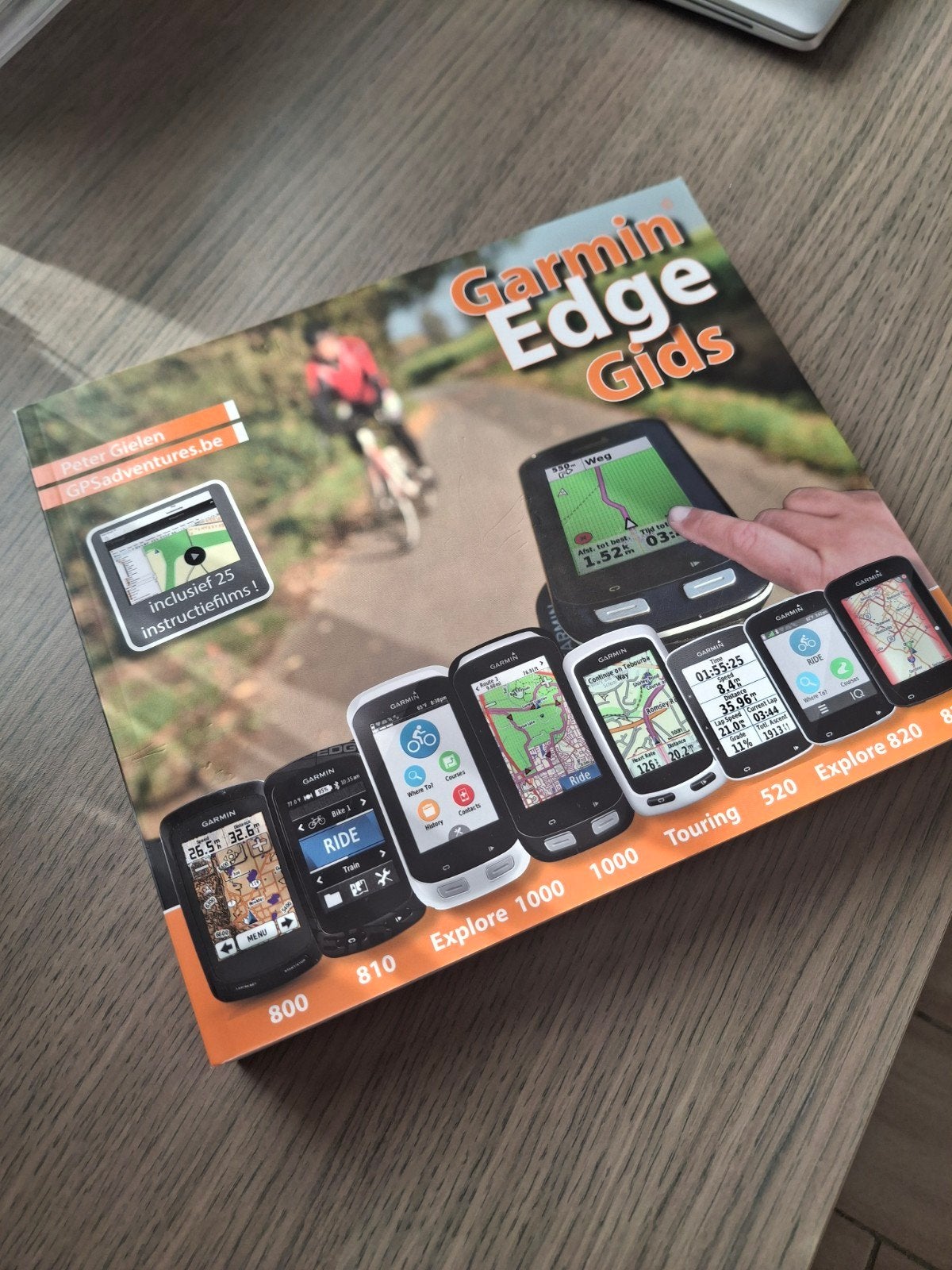 Livre Garmin EDGE, Enlèvement ou Envoi, Comme neuf, Navigation ou GPS
