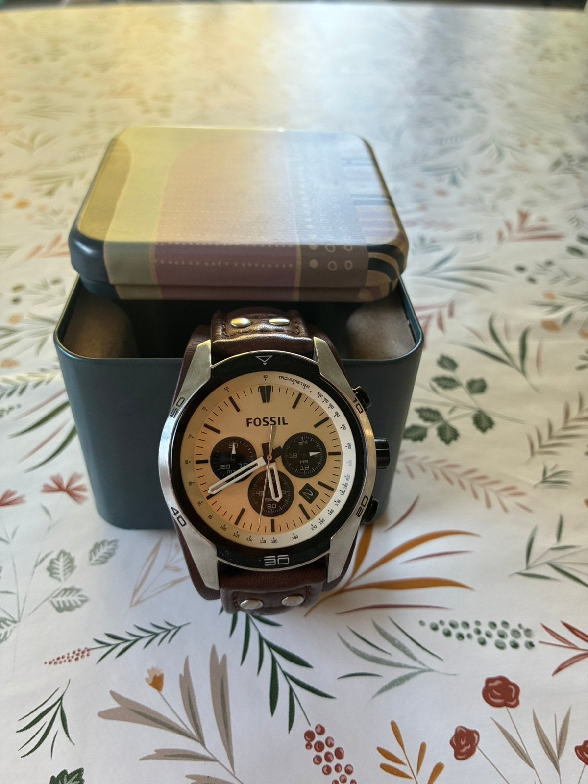 Horloge fossil met leren bandje, Handtassen en Accessoires, Horloges | Heren, Ophalen, Zo goed als nieuw