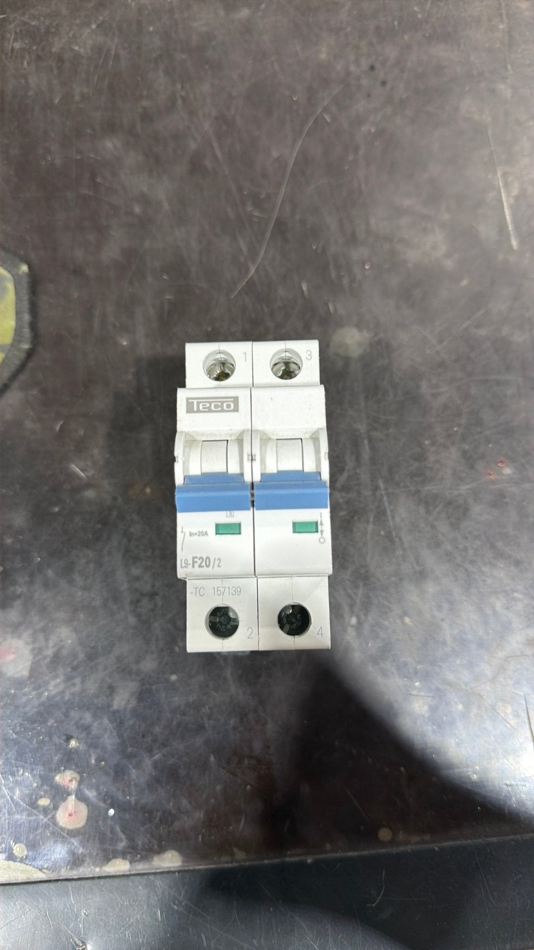 TECO AUTOMAAT 2P 20A, Ophalen, Zo goed als nieuw