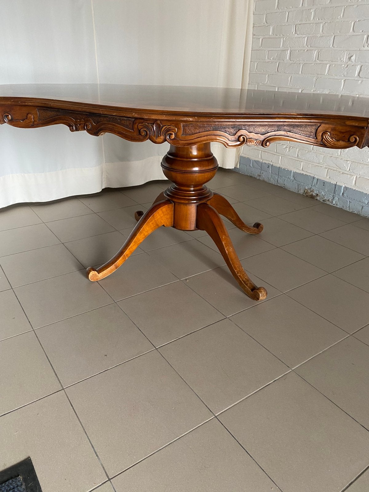 Mooie tafel met poot, Antiek en Kunst, Ophalen
