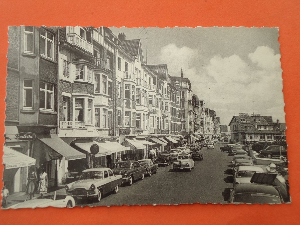 Knokke - Heist Kustlaan, Verzamelen, Postkaarten | België, Ophalen of Verzenden, 1940 tot 1960, Ongelopen, West-Vlaanderen