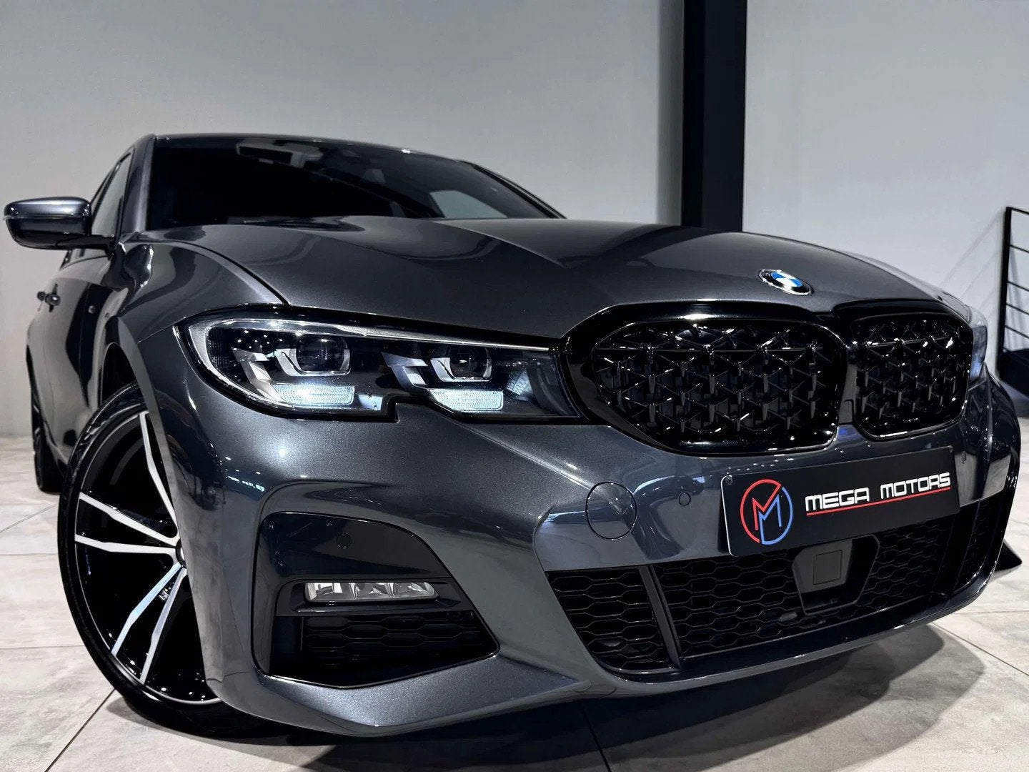 BMW 3 Serie 320 dAS 163CV PACK M"+SHADOW BAUTO H&K NAVi CARP, Auto's, BMW, 4 cilinders, Bedrijf, Zilver of Grijs, 3 Reeks