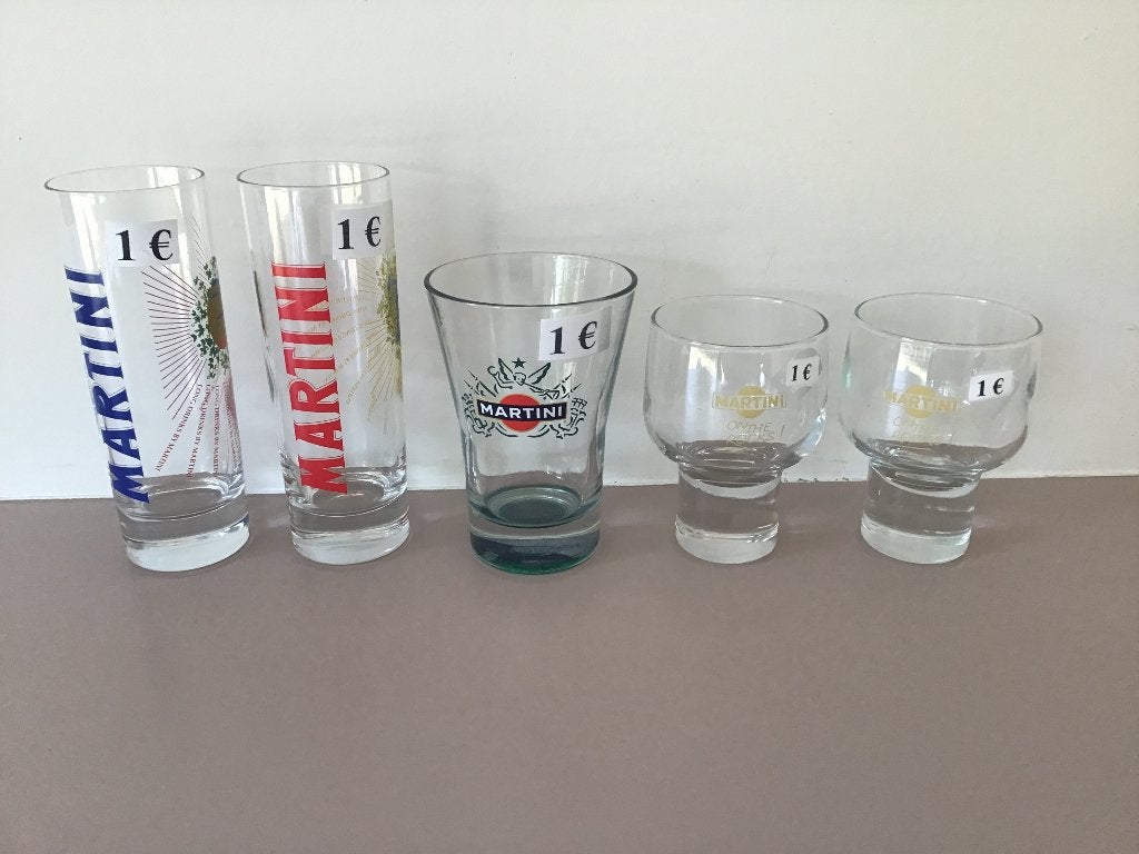 12 verres à martini à 1 euro ou 0,50 euro par verre, Enlèvement ou Envoi, Comme neuf