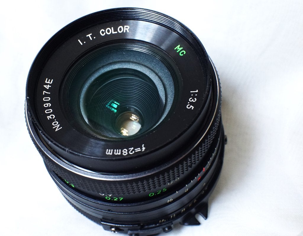28 mm 3,5 AI  IT-lens voor alle NIKON „F” reflexcamera's, Ophalen of Verzenden, Gebruikt, Spiegelreflex, Nikon