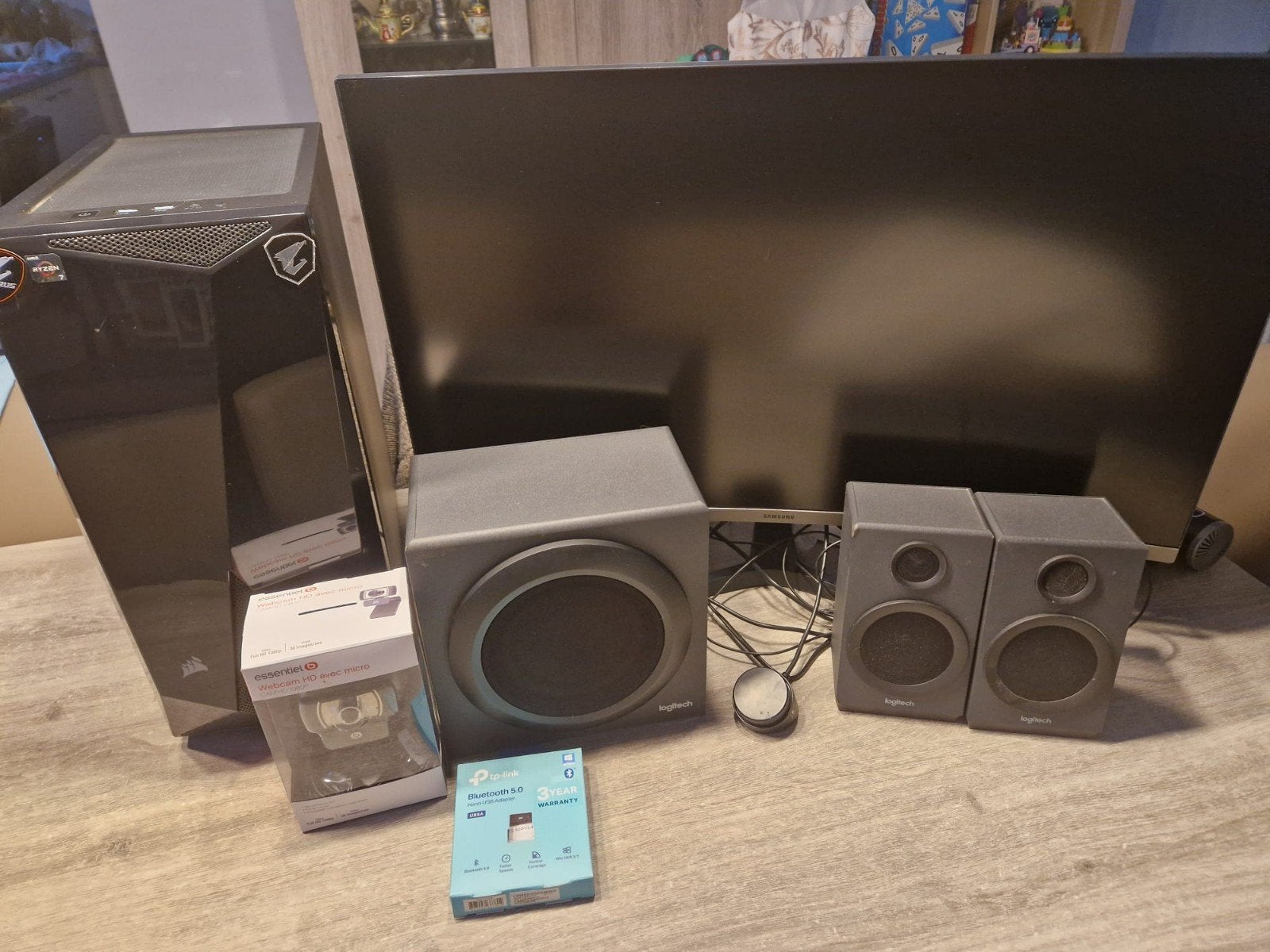 Gaming setup met toebehoren, Enlèvement