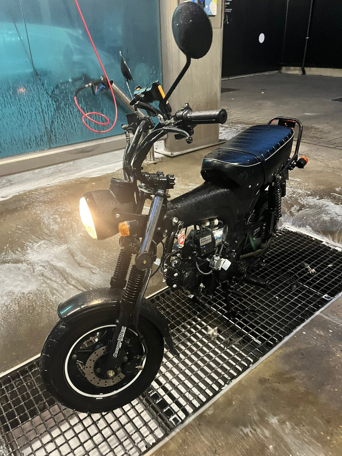 Skyteam dax 50cc (mat zwart), Fietsen en Brommers, Brommers | Honda, Zo goed als nieuw, Klasse B (45 km/u), Ophalen