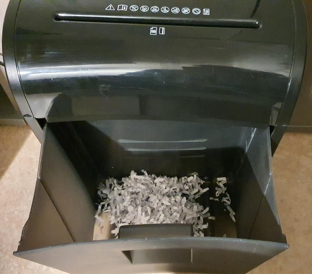 Papier versnipperaar Documenten vernietiger  Paper Shredder, Ophalen, Gebruikt