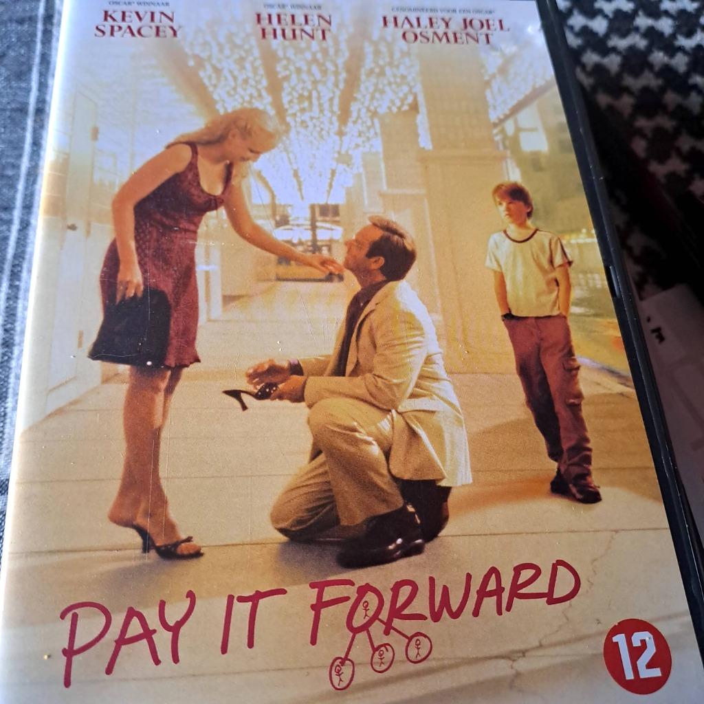 Pay it forward dvd in nieuwstaat krasvrij 3eu, Vanaf 12 jaar, Ophalen of Verzenden, Zo goed als nieuw, Drama
