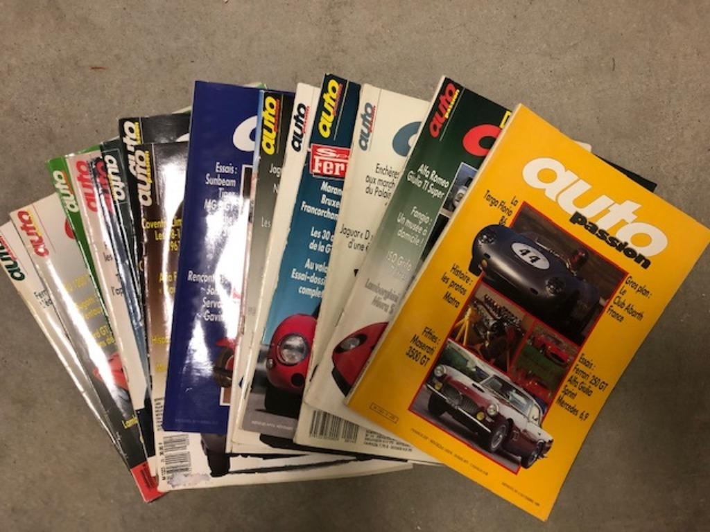 Oude autobladen, 100 exemplaren, Boeken, Auto's | Folders en Tijdschriften, Ophalen of Verzenden, Gelezen, Ferrari