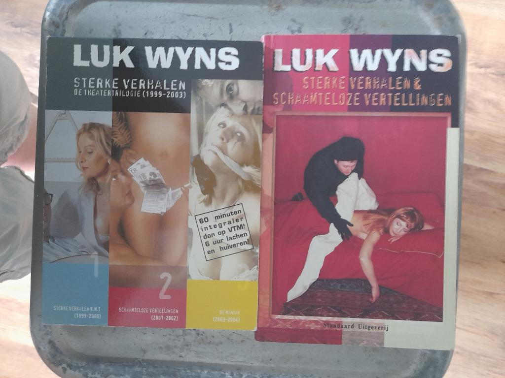 Luk Wyns pakket, Envoi, Comme neuf, Comédie