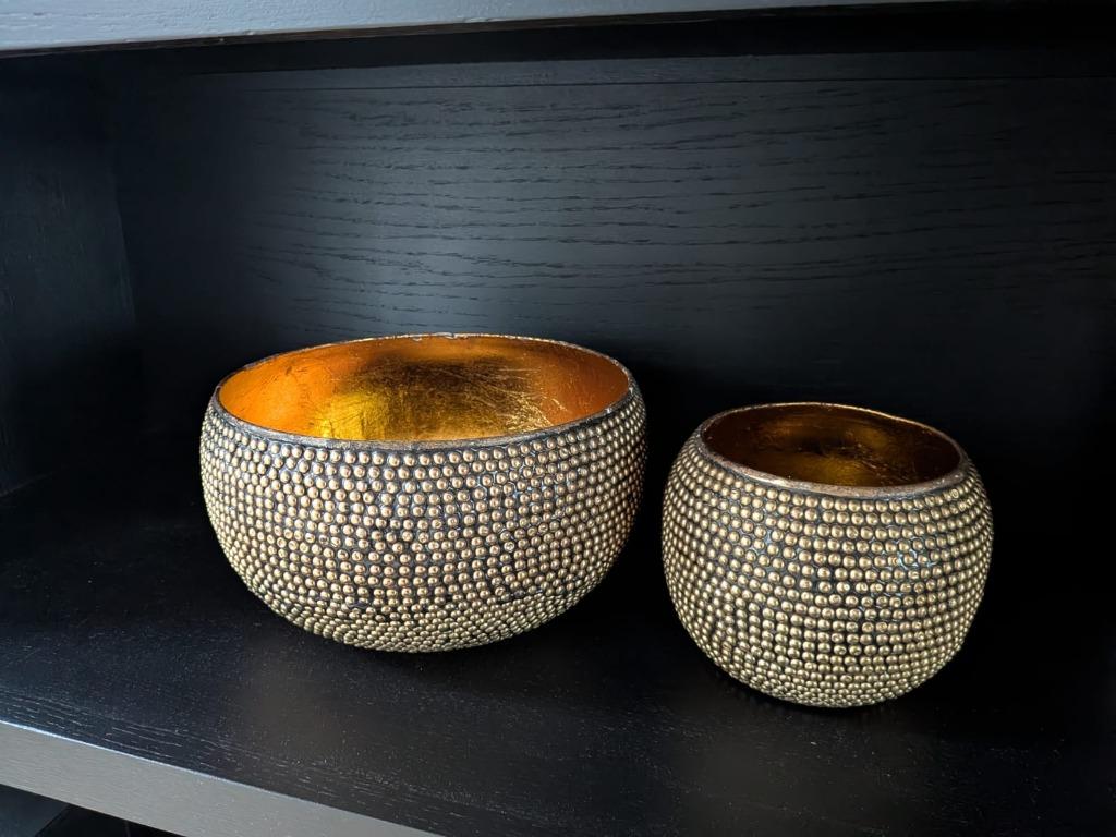 Decoratie gouden manden, Ophalen, Zo goed als nieuw, Rond, Schaal