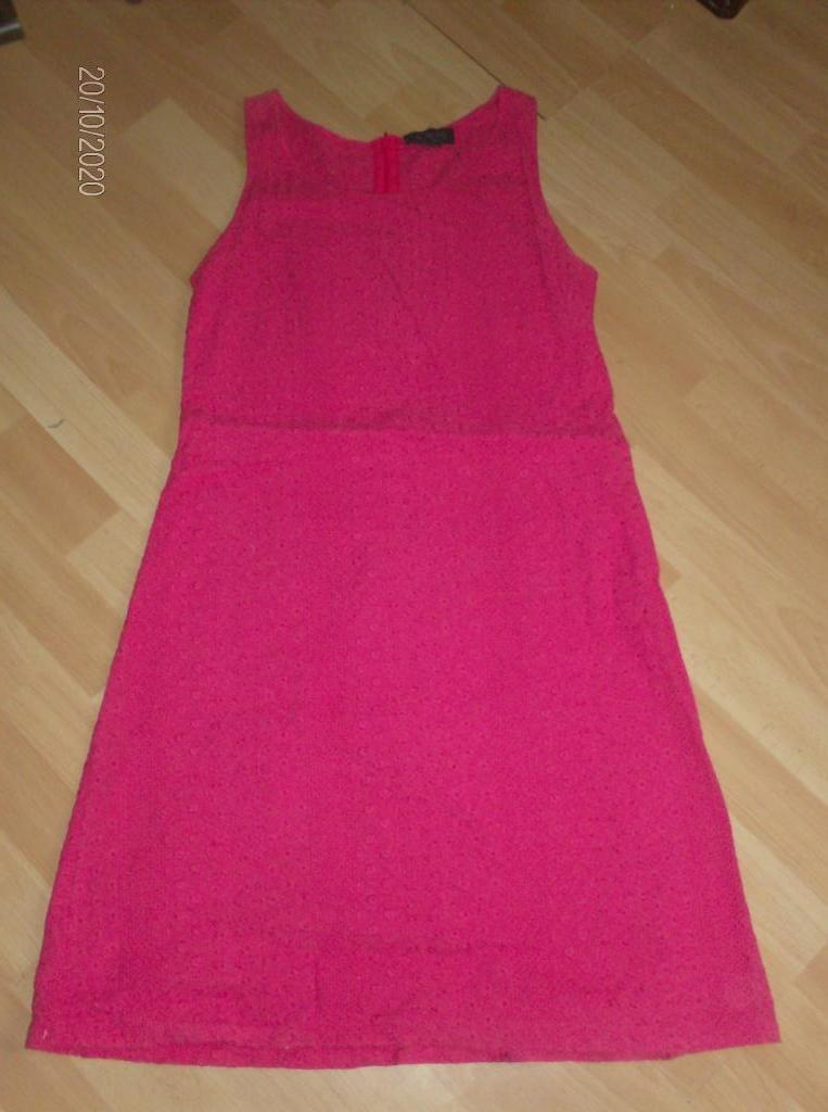 JURK ROOD MERK MELVIN – MAAT 40, Kleding | Dames, Jurken, Maat 38/40 (M), Melvin, Ophalen of Verzenden, Gedragen