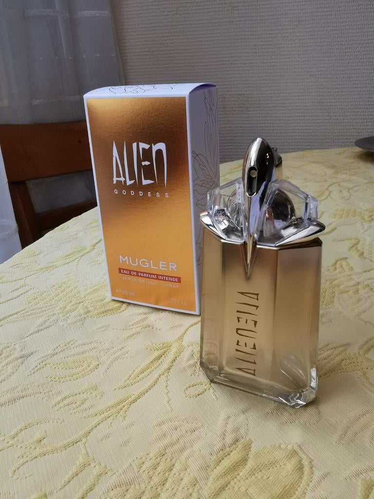 Alien Goddess leeg flesje eau de parfum intense 60 ml, Ophalen of Verzenden, Gebruikt, Parfumfles