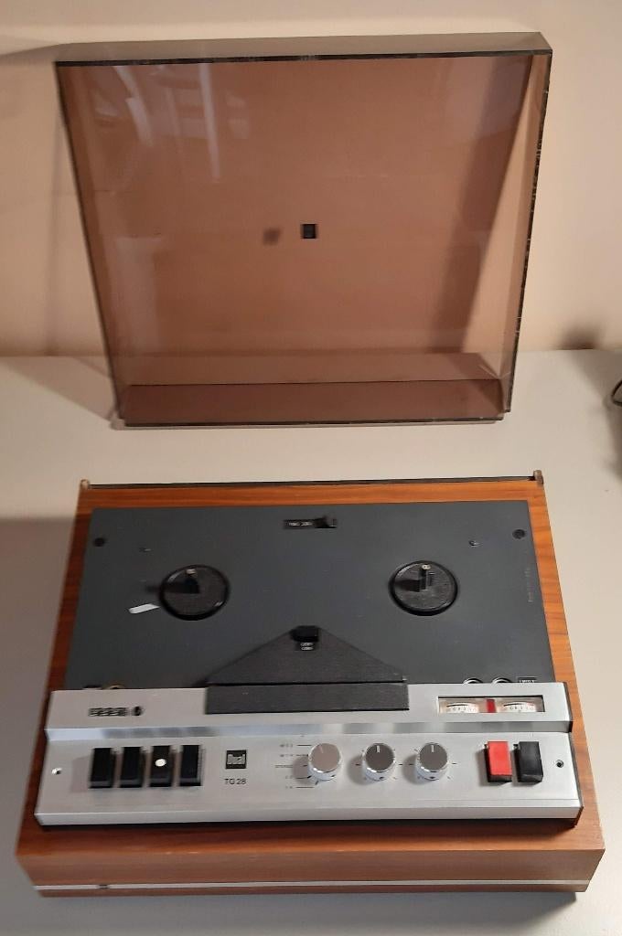 Dual TG28 bandrecorder, Audio, Tv en Foto, Ophalen, Bandrecorder, Met stofkap